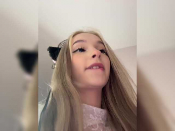 -BabyMia- webcam model stream image