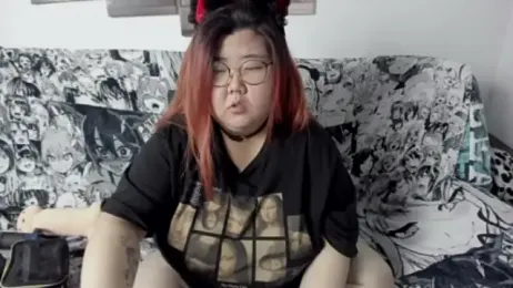 Nadine_asian webcam model stream image