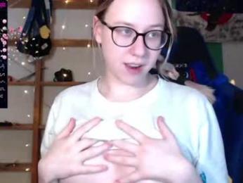 lenorra webcam model stream image