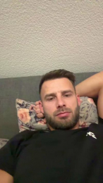 Mikeeeel webcam model stream image