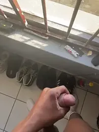 BumbleBee84 webcam model stream image