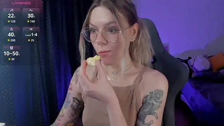 Marta_May_ webcam model stream image