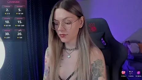 Marta_May_ webcam model stream image