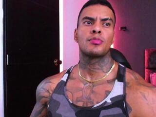 Darius Ions webcam model stream image