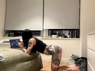 devingodsiin webcam model stream image