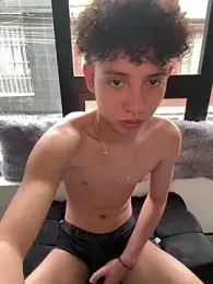 yoursexyjose webcam stripchat model stream image