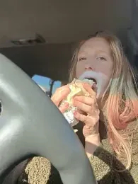 GoldenFlameGoddess webcam model stream image