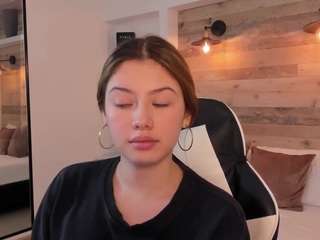 daniand webcam model stream image