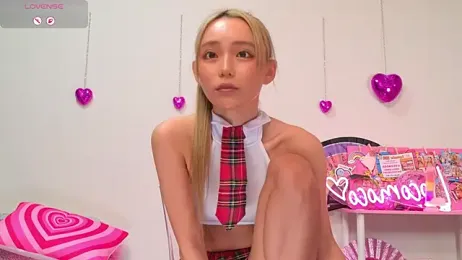 -LOCOMOCO- webcam model stream image