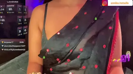 CharmingTania webcam model stream image