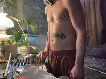 trash4cash webcam model stream image