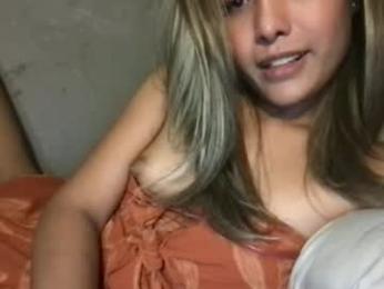 pinky_skylar webcam model stream image