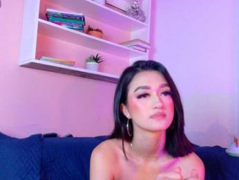 LeahSaenz webcam model stream image