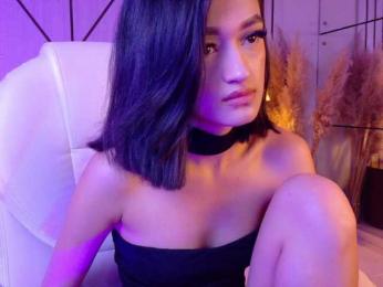 LeahSaenz webcam model stream image