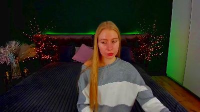 Alina__Blonde webcam model stream image