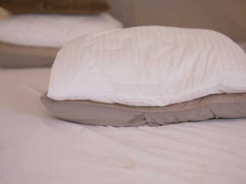 DorisCream webcam model stream image