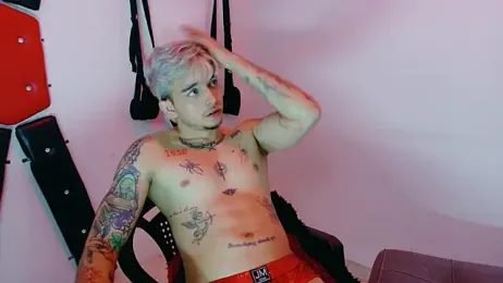 AliceandMax webcam model stream image