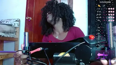 puca_ebony webcam model stream image