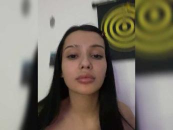 camillaa webcam model stream image