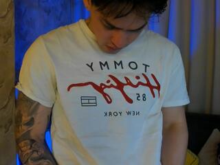 Ronny Colton webcam flirt4free model stream image