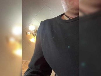 sweet1squirt webcam model stream image