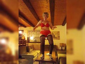 BoloshkaBlonda webcam model stream image