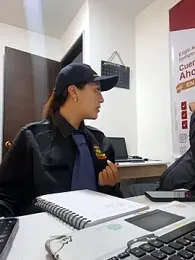 Emily-7_ webcam model stream image