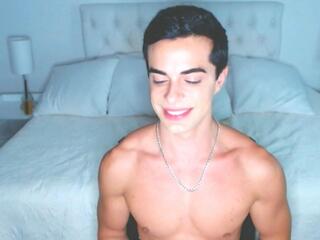 Xander Spells webcam model stream image