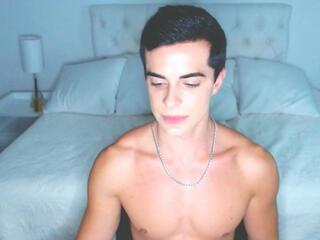 Xander Spells webcam model stream image