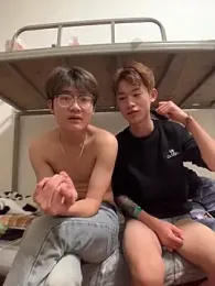 KK-cuteboy webcam model stream image