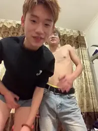 KK-cuteboy webcam model stream image