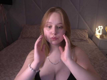 CrystallPaws webcam model stream image