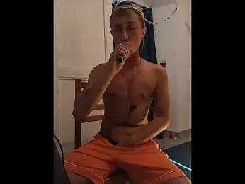 HotTransBoy13 webcam model stream image