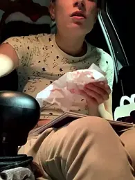 GoldenPussy1329 webcam stripchat model stream image