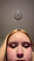 urprincess_bby webcam model stream image