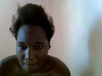 sweet-saffron webcam bongacams model stream image