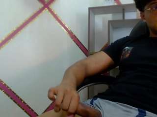 joemooree webcam model stream image