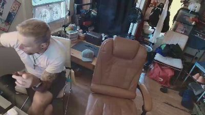 WeKnowOurWorth webcam model stream image