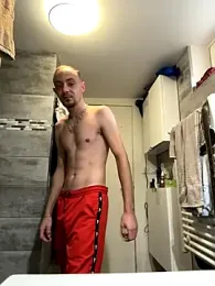 Crevette311 webcam model stream image