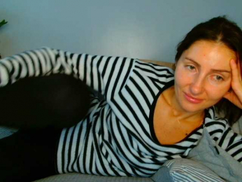 Irina9793 webcam bongacams model stream image
