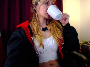 Rosmar_18 webcam model stream image