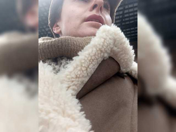 Erine9900 webcam model stream image