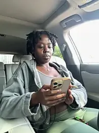 choclatepeaach webcam stripchat model stream image