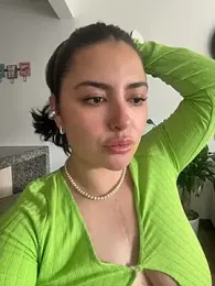 sukhakunis1 webcam model stream image