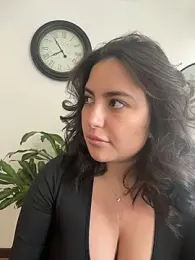 sukhakunis1 webcam model stream image