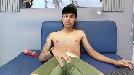 Frayhot777 webcam model stream image