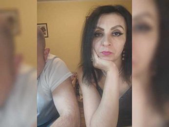 WikiBitch webcam model stream image