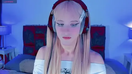 Kirmyy_ webcam stripchat model stream image