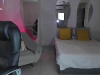 alessaromero webcam model stream image