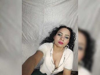 Khushi-wow webcam model stream image